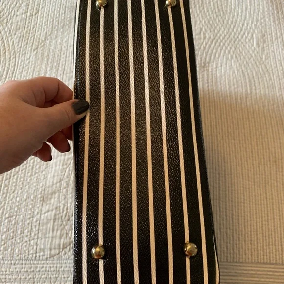 EUC shoulder bag - Picture 4 of 4